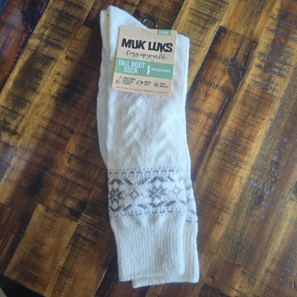 MUK LUKS Ivory Tall Boot Sock Fair Isle Mid-Calf Women Size 6-11 Cozy Winter